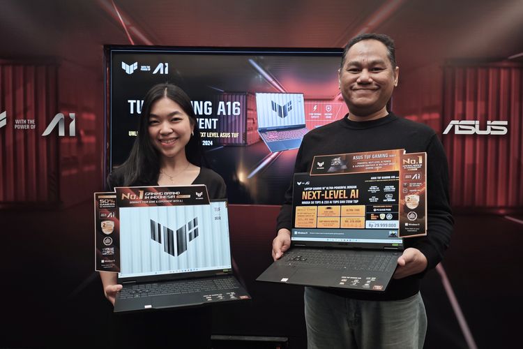 Ki-Ka: Jovani Shaloom, Public Relations Asus Indonesia dan Muhammad Firman, Head of Public Relations Asus  Indonesia memperkenalkan Asus TUF Gaming A16.