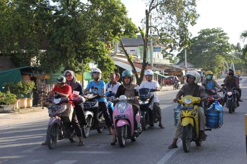 Banyak Warga Natuna Tak Kenakan Masker, PMI Bagikan 20.000 Masker