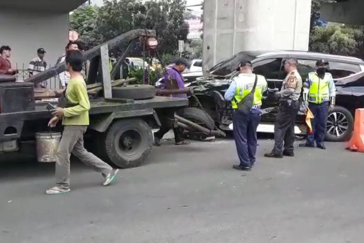 mobil yang diduga dinaiki oleh istri Irjen Pol Boy Rafli Amar, Selasa (3/10/2020)