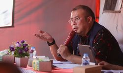 Berkantor di Tenda Darurat Nagekeo, Cucun Ahmad Boyong Jajaran Kementerian Pulihkan NTT