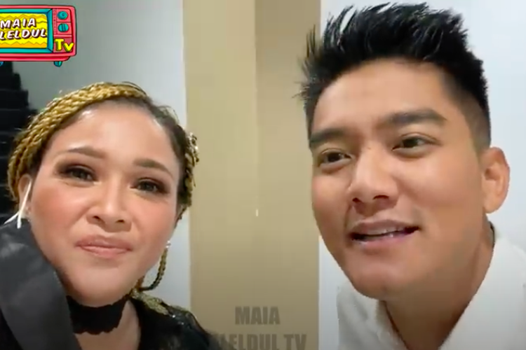 Maia Estianty dan Boy William di belakang panggung Final Indonesian Idol Special Season