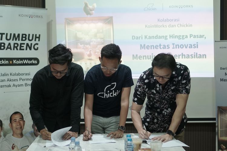 Penandatanganan kerja sama antara KoinWorks dan Chickin