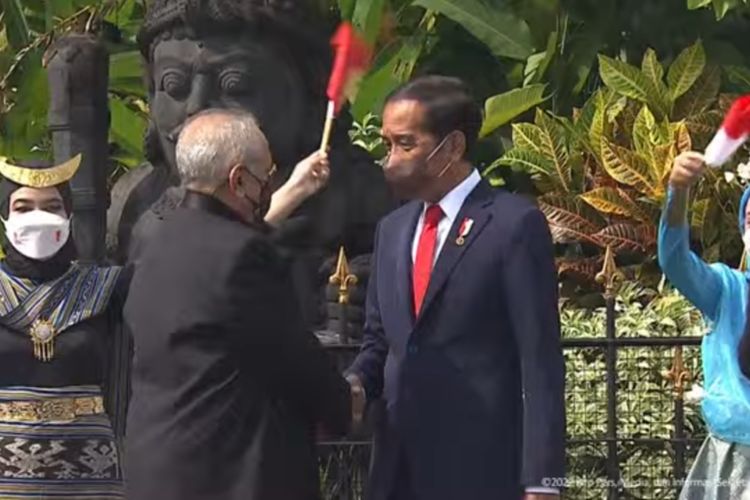 Presiden Joko Widodo menerima kunjungan kehormatan Presiden Timor Leste Jose Ramos Horta di Istana Bogor, Selasa (19/7/2022) pagi.