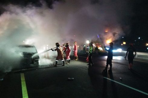 Kronologi Avanza Terbakar di Tol Bawen, Polisi Kejar Truk yang Diduga Kabur
