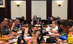 Pemdaprov Jabar Bentuk Tim untuk Penertiban Lahan Jalur KA Bogor-Yogyakarta