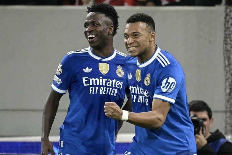 Kylian Mbappe kembali menjadi bintang dan pembeda pada laga matchday kelima Liga Champions Olympiakos vs Real Madrid yang bergulir di Stadion Georgios Karaiskaki pada Rabu (26/11/2025) atau Kamis dini hari WIB.