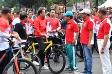 Rocky Gerung Nilai Seharusnya Jokowi Tak Bagi-bagi Sepeda, tetapi...