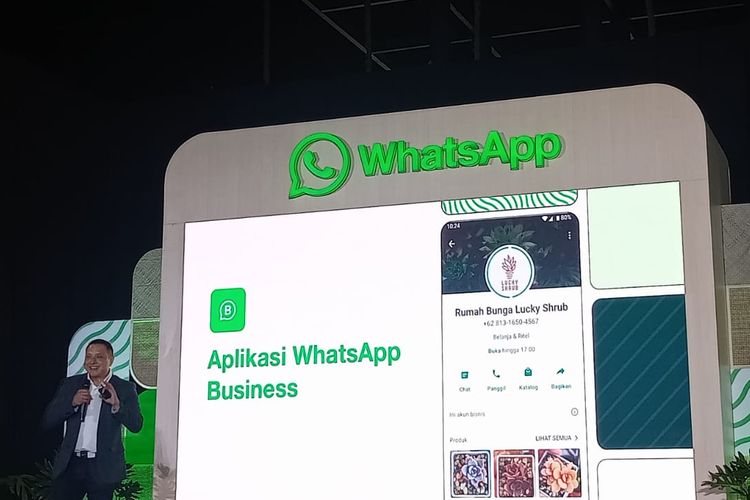 Country Director Meta Indonesia, Pieter Lydian, saat mengumumkan fitur baru WhatsApp bagi pelaku usaha di Indonesia.