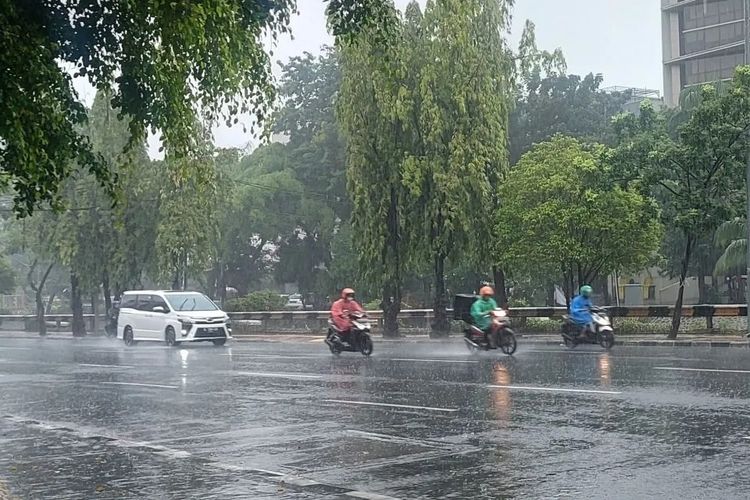 BBMKG: Sebagian Wilayah Sumut Berpotensi Hujan Ringan hingga Sedang pada Senin