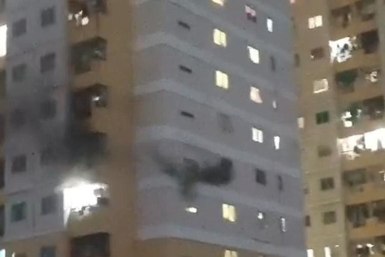 Kebakaran Apartemen Teluk Intan Jakut Berasal dari Lantai 8, lalu Menjalar 6 Lantai