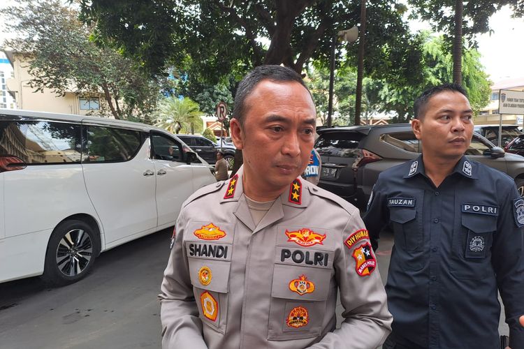 Kadiv Humas Polri Irjen Sandi Nugroho saat ditemui di Mabes Polri, Jakarta Selatan, Kamis (6/4/2023). 