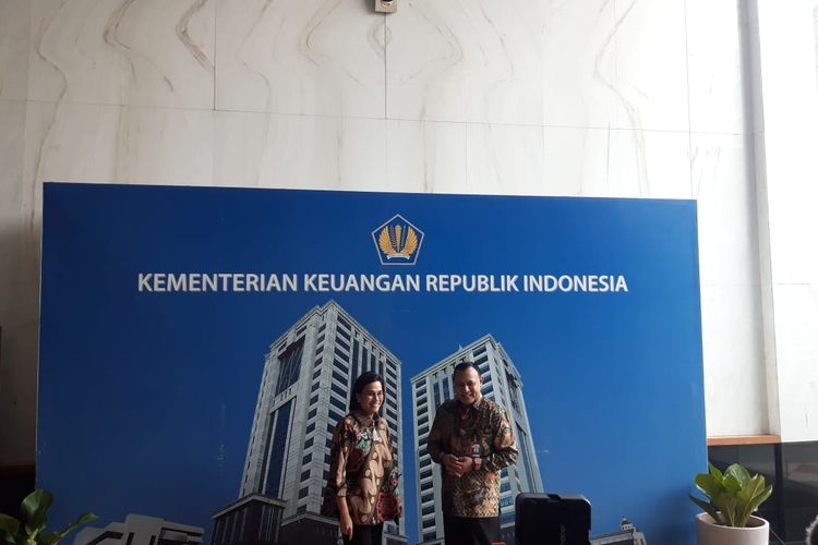 Menteri Keuangan Sri Mulyani Indrawati dengan Ketua Komisi Pemberantasan Korupsi (KPK) Firli Bahuri di Jakarta, Selasa (7/1/2020).