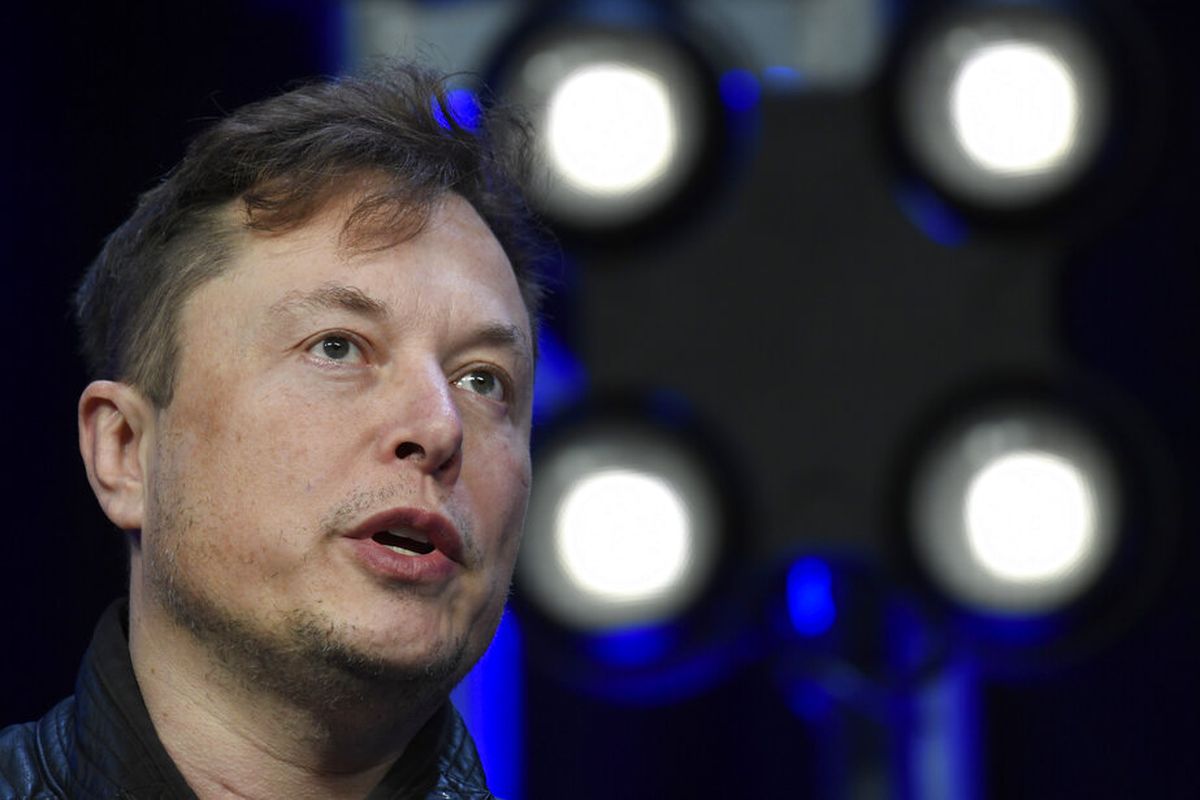 ARSIP - Chief Executive Officer Tesla dan SpaceX Elon Musk berbicara di SATELLITE Conference and Exhibition 9 Maret 2020, di Washington. 