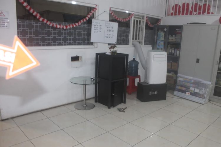 Gudang distributor es krim PT Indoguna Mai Goo di Jalan Sunandar Priyo, Kota Malang, Jawa Timur menjadi sasaran pencurian pada Senin (19/8/2024), dini hari.