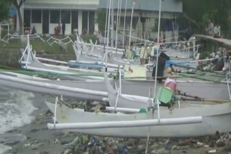 Cuara buruk disertai gelombang tinggi hingga capai 3 meter, bpbd keluarkan surat edaran larangan melaut