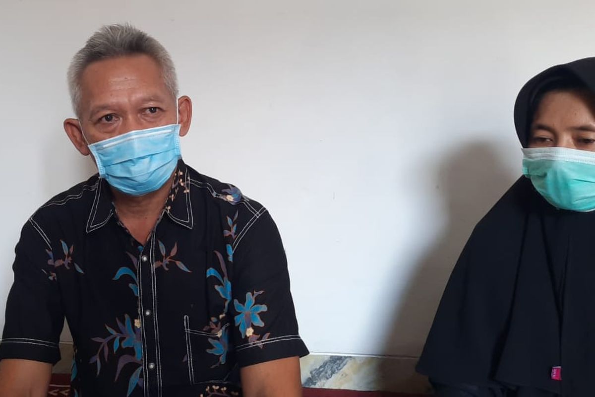Inda Gunawan (57), Kaka kandung Didik Gunardi selaku kapten pesawat maskapai NAM Air yang jadi penumpang Sriwijaya Air SJ 182