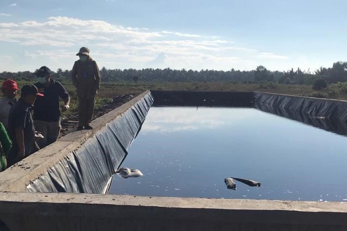 Kementan bangun embung guna mengantisipasi kekeringan akibat musim kemarau.