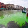 Misteri Mengapa Air di Kanal Venesia Berubah Warna Jadi Hijau Neon Terpecahkan