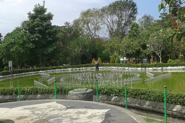 Taman Kota Lumintang, salah satu tempat wisata Bali tengah.