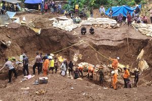 Penambang Emas Ilegal di Kota Jayapura Hilang Tertimbun Longsor