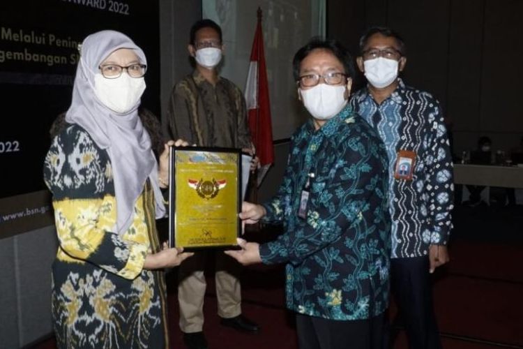 Komite Teknis (Komtek) 27-08 Energi Surya kembali meraih penghargaan Herudi Technical Committee Award (HTCA) tahun 2022 sebagai Komtek Berkinerja Sangat Baik,