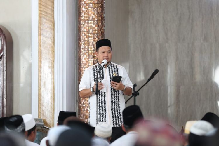 Pejabat Wali Kota Makassar M Iqbal S Suhaeb saat Safari Ramadhan, Jumat (17/5/2019).