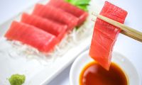 5 Cara Buat Sashimi di Rumah yang Aman Disantap, Tips dari Koki Jepang