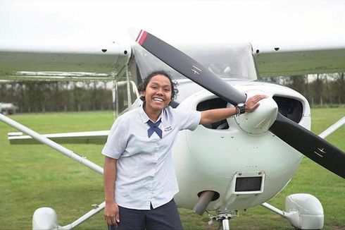 Cerita Ayah Martha Itaar, Bangga Putrinya Jadi Pilot Perempuan Garuda Indonesia Asal Papua