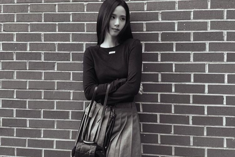 Ingin nonton konser Blackpink Jakarta 2025? Simak inspirasi outfitnya, termasuk ide agar tetap hijab friendly dan stylish.