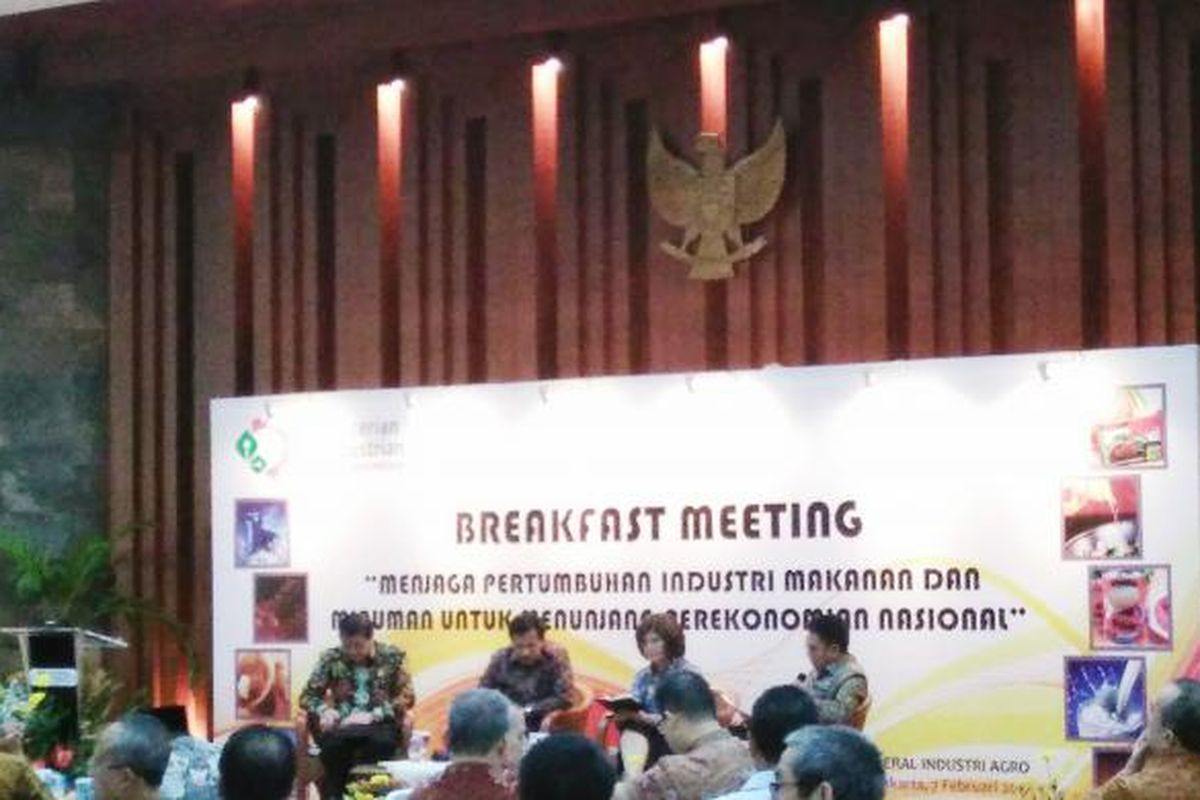 Acara breakfast meeting industri makanan dan minuman di Kementerian Perindustrian, Jakarta, Selasa (7/2/2017).