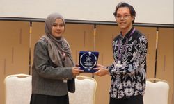 Peneliti UI dan Kyoto University Berkolaborasi untuk Ubah Limbah Cair Kelapa Sawit Jadi Energi