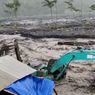 Banjir Lahar Semeru, Penambangan Pasir Ditutup, 2 Alat Berat Terjebak