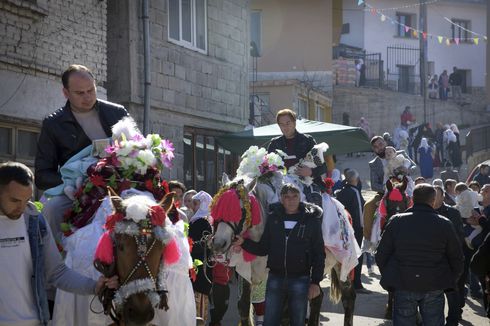 Jelang Ramadhan, Muslim Bulgaria Gelar Tradisi Sunatan Massal