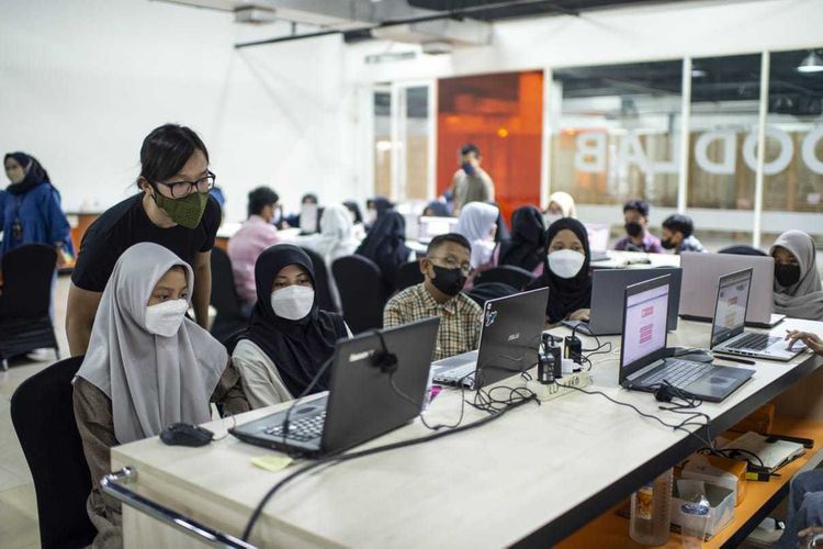 Demo Day merupakan kegiatan penutup dari Innovation Challenge 2022: Program Generasi Terampil yang digagas oleh UNICEF dan Yayasan Daya Kreasi Anak Bangsa (Markoding) dengan dukungan dari Pemerintah Provinsi DKI Jakarta dan Jawa Timur (29/10/2022).