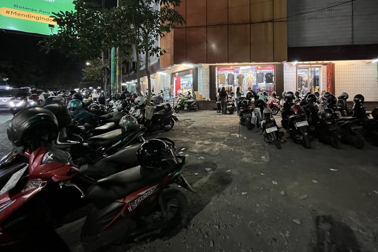 DPRD DKI Minta Mal dan Gedung Swasta Beri Parkir Gratis 30 Menit untuk Ojol