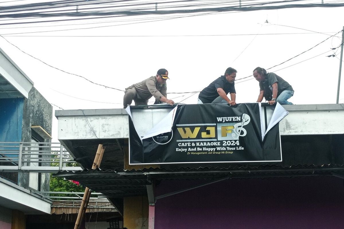 Kost kost an yang juga tempat hiburna karaoke tanpa ijin milik Fendy Sutrisno ditutup oleh anggota Satpol PP Kabupaten Magetan karena tidak memiliki ijin. Pemilik mengaku hanya memiliki ijin restoran dengan alasan mengurus ijin tempat hiburan karaoke dan kost kostan susah.