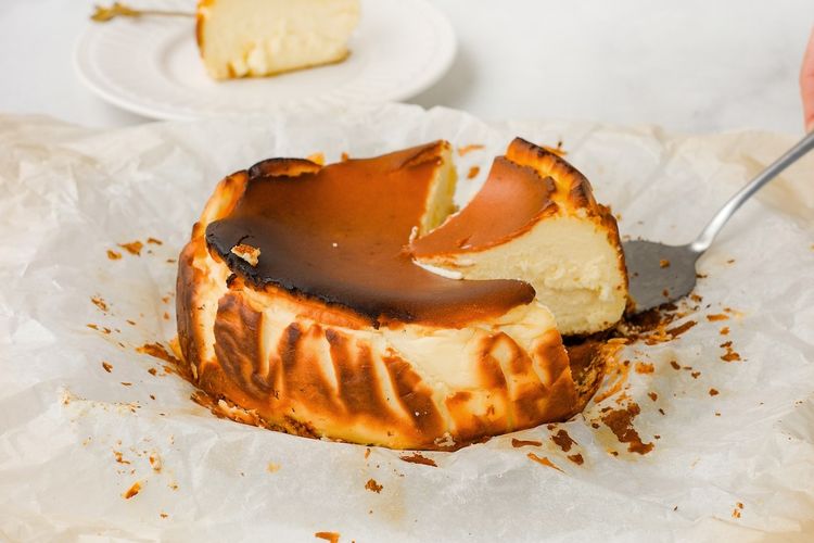 Ilustrasi basque cheesecake