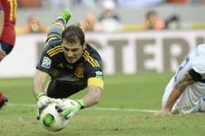 Spanyol Beruntung Punya Casillas 