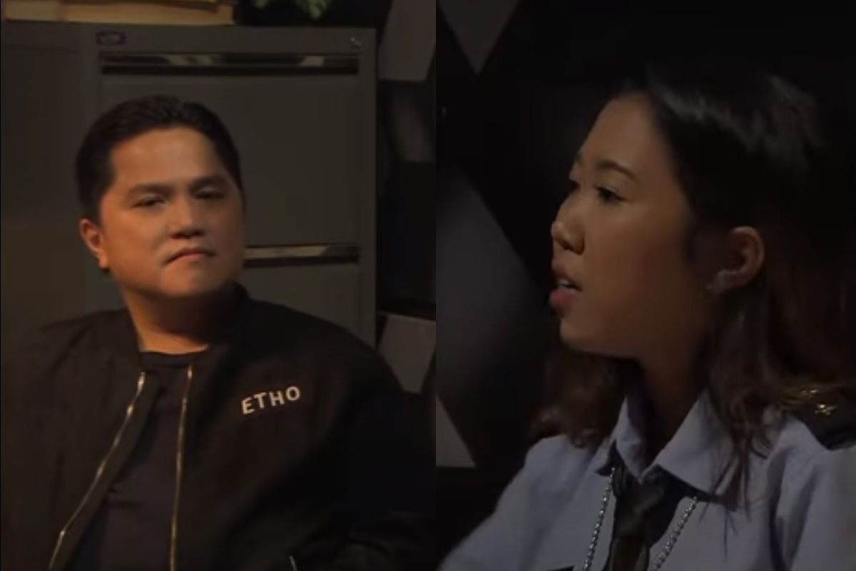 Menteri BUMN Erick Thohir (kiri) di-roasting komika Kiky Saputri di acara Lapor Pak! Trans 7.