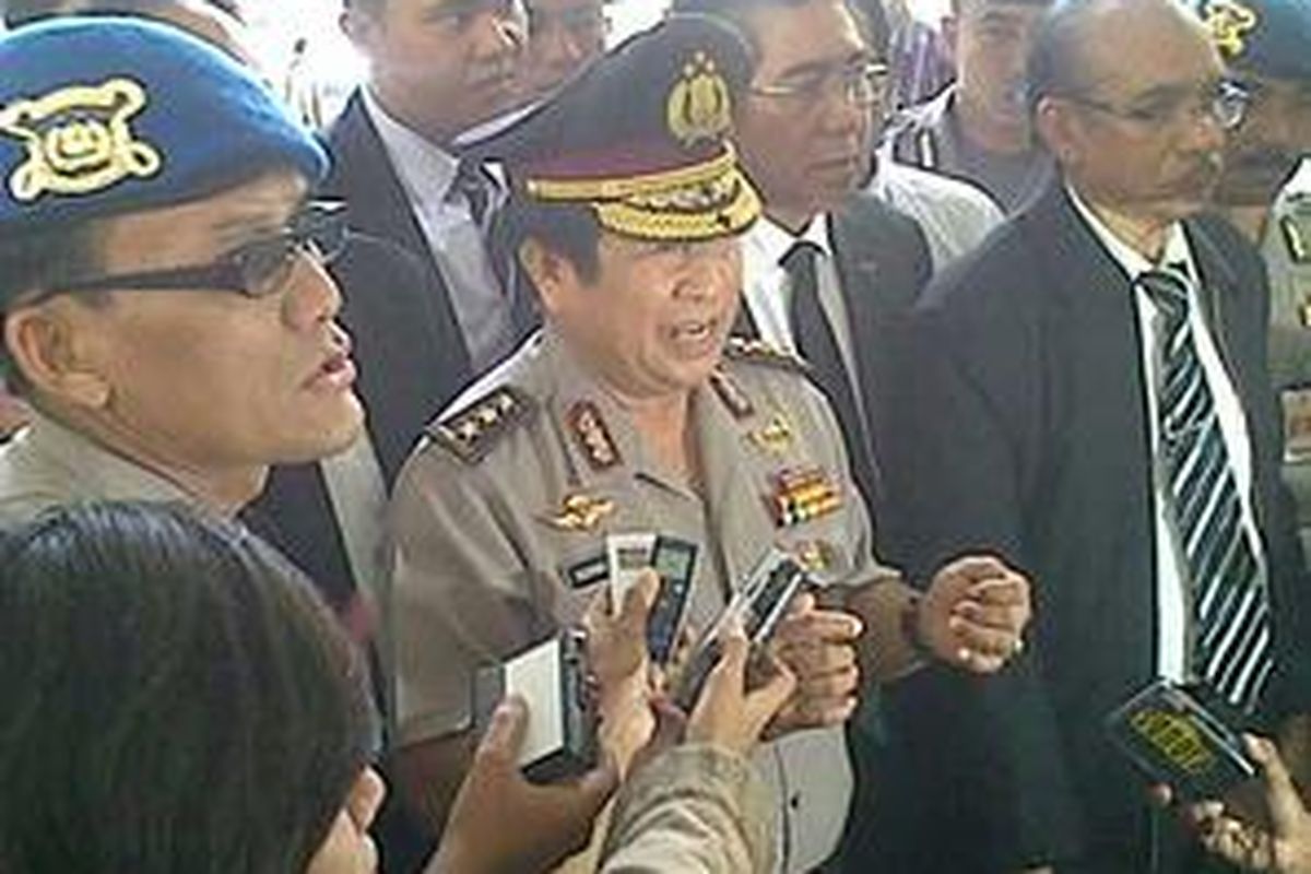 Komjen Susno Duadji saat tiba di Mabes Polri, Jakarta, Senin (10/5/2010).