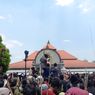 Berebut Berkah Saat Gerebeg Maulud di Yogyakarta