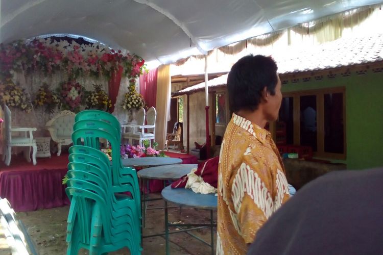 Pesta resepsi pernikahan yang hendak digelar di Desa Lau, Kecamatan Dawe, Kabupaten Kudus, Jawa Tengah gagal, Senin (2/3/2018).