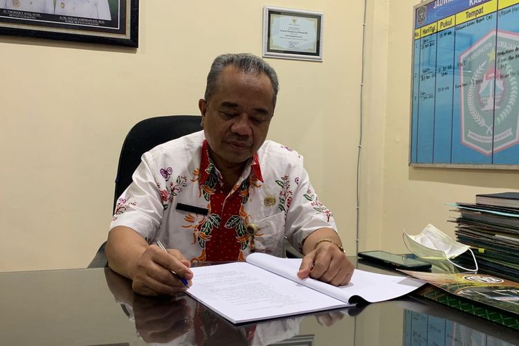 Kepala BKD Lumajang Akhmad Taufik Hidayat saat ditemui di kantornya, Senin (6/6/2022)
