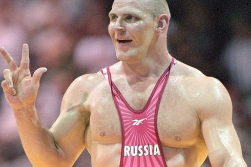 Sosok Alexander Karelin, Pegulat Gila Rusia yang Mampu Angkat Kulkas