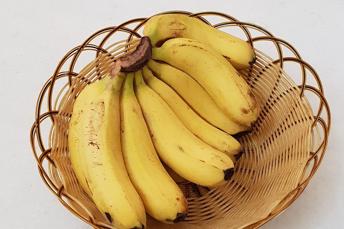 Ilustrasi pisang matang yang manis. 