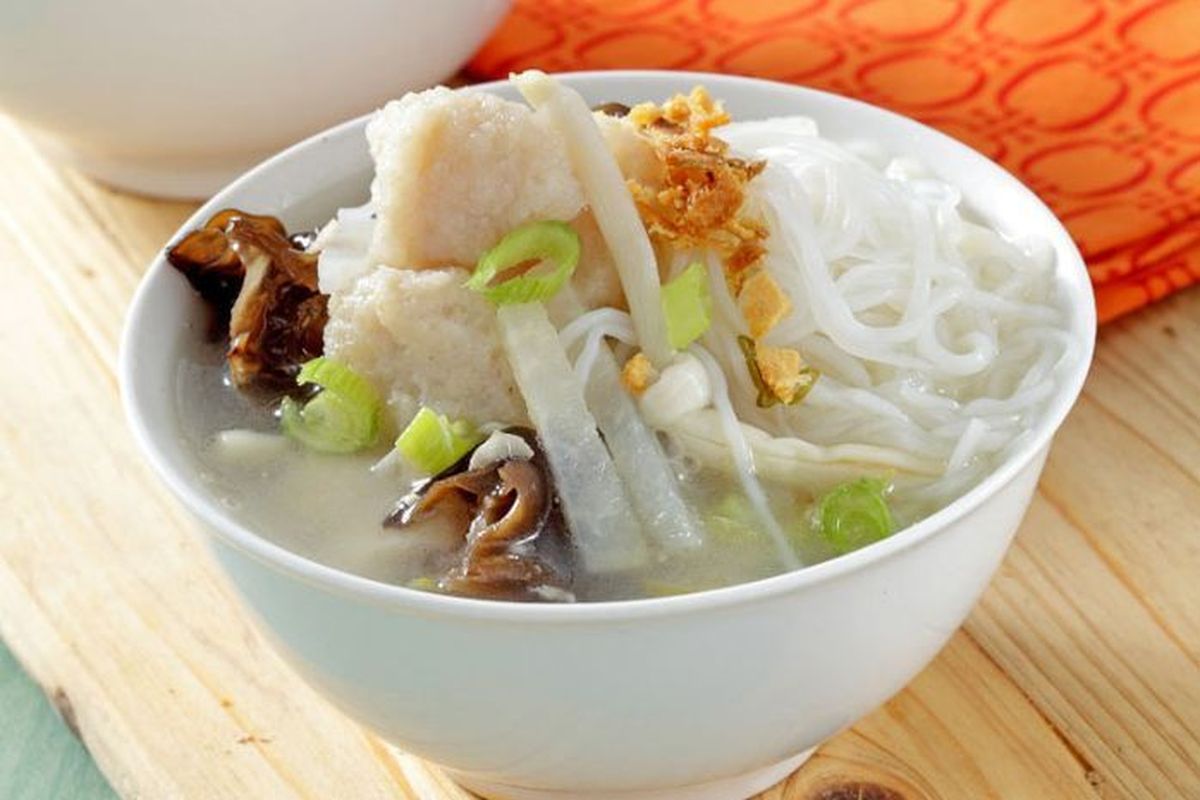 Resep tekwan dengan ikan layung, ditambah dengan kuahnya bisa dicoba dibuat di rumah.