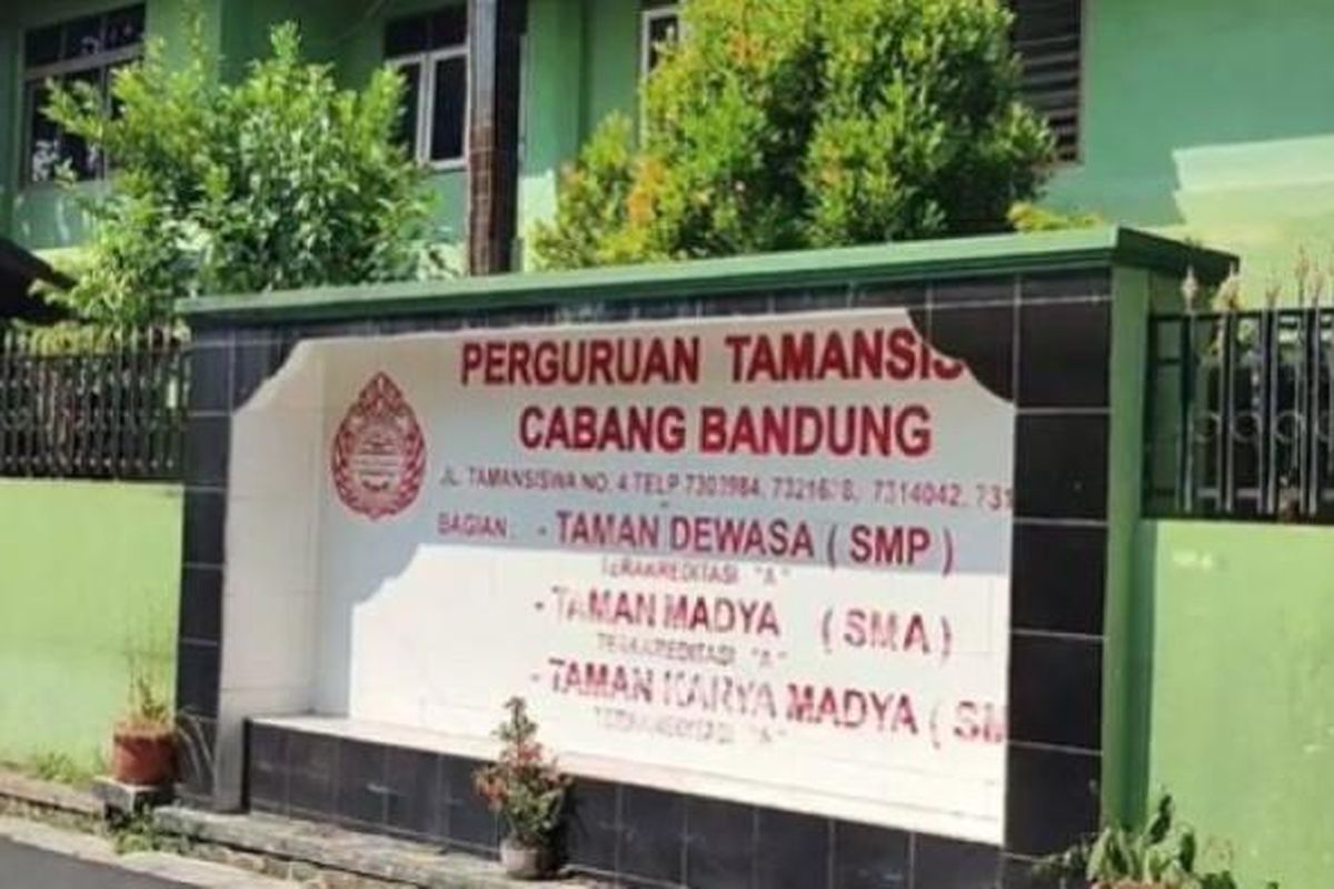 Sekolah milik Yayasan Persatuan Perguruan Tamansiswa Cabang Bandung yang berada di Jalan Talaga Bodas, Kota Bandung, Jabar, sepi peminat. Pada 2025, hanya ada tambahan satu siswa yang masuk SMA Tamansiswa.