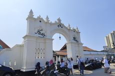 Pengalaman Berkunjung ke Masjid Luar Batang, Mencoba Air Berkah