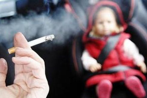 Larangan Merokok di Mobil Ketika Ada Anak Kecil