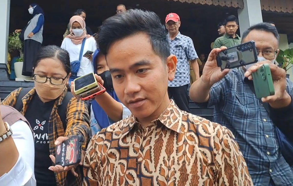 PDI-P Khilaf Usung Dirinya Jadi Walkot Solo, Gibran: Pak Hasto Paling Oke